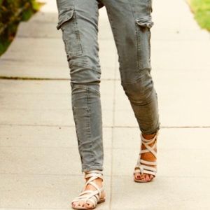 American eagle green/grey cargo pants